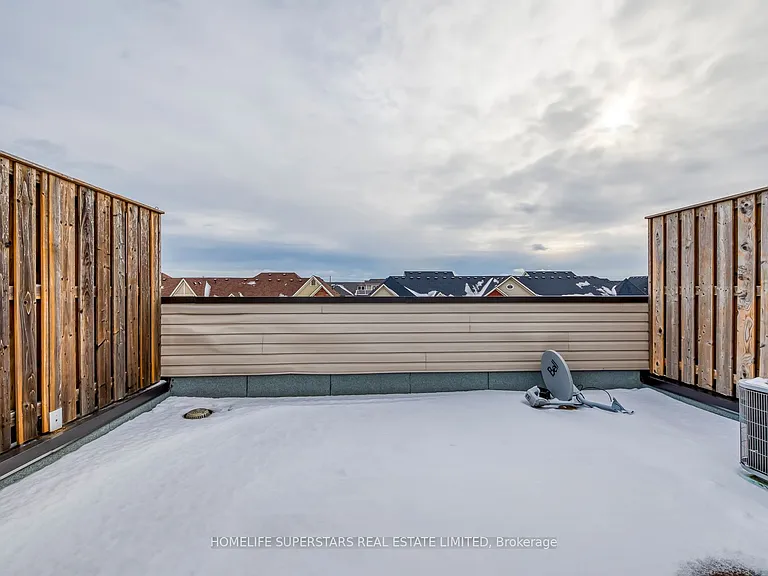 605 Shoreline Dr #11 — Photo 17
