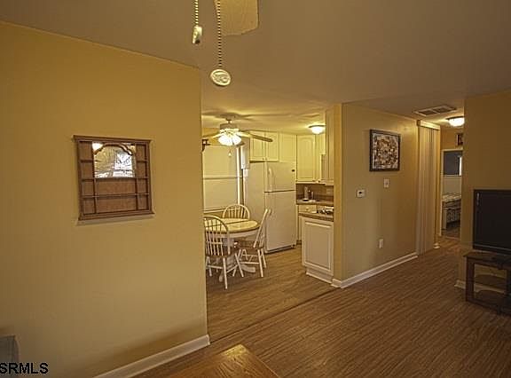 4th image of 3715 Oxford Ln