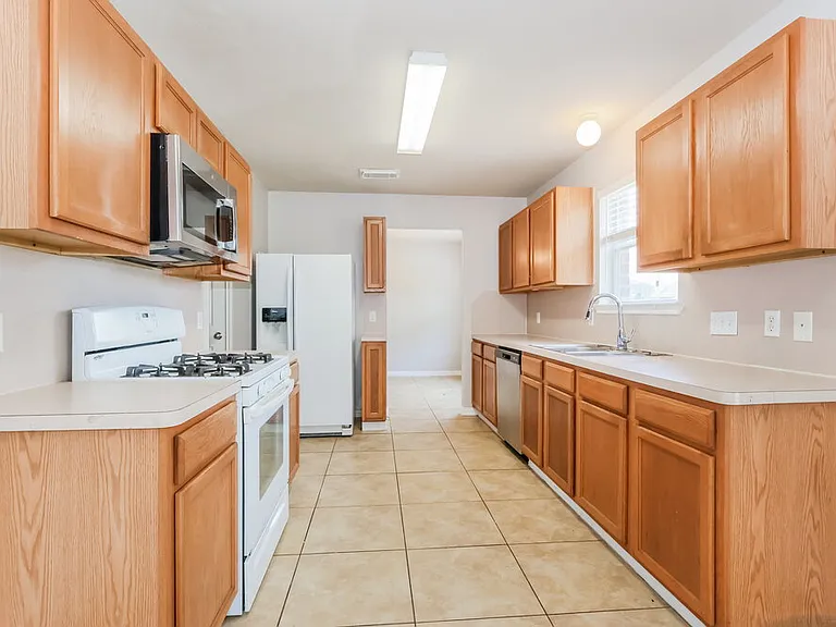 5219 Caymus Dr — Photo 9