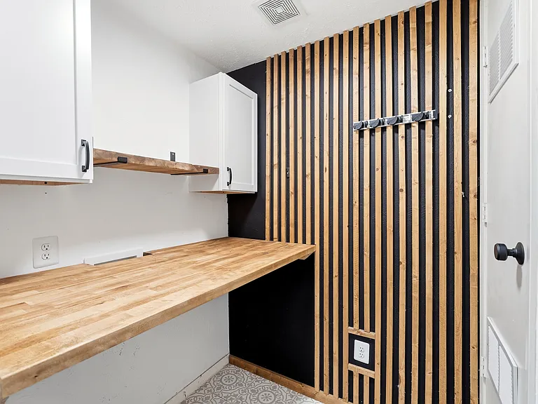 627 Francks Cir — Photo 13