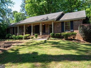 505 Pine Cir, Peachtree City, GA 30269