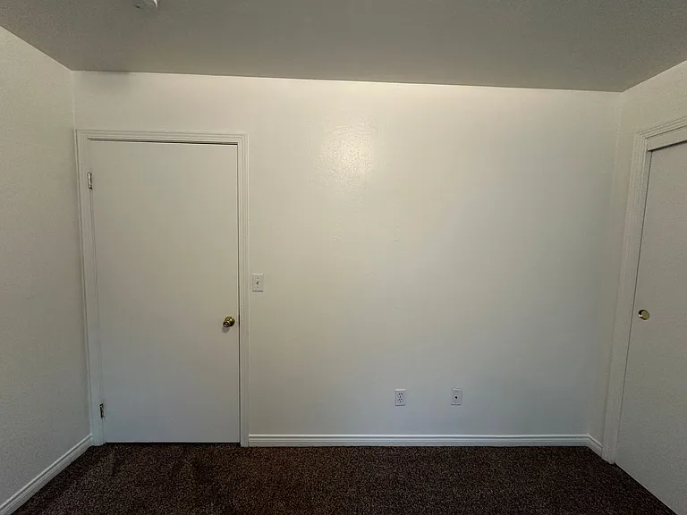 758 Greenwood Meadow Ln — Photo 7