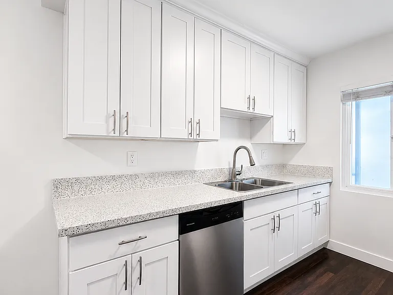 7731 Romaine St #2 — Photo 6
