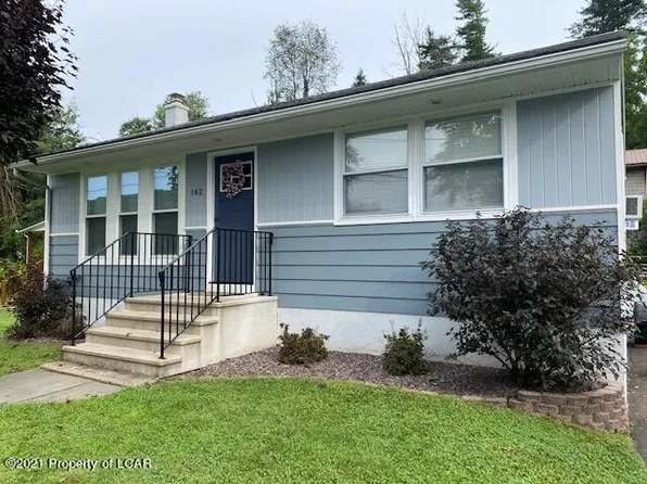 142 Carpenter Rd, Harveys Lake, PA 18618