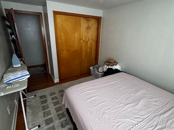 5th image of 4628 Marshall Dr W