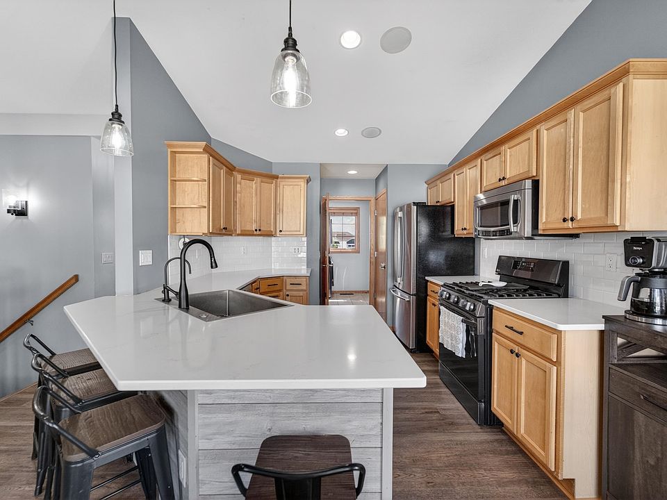 1st image of 1216 Temple Dr