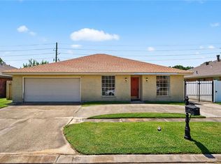 15 Anjou Dr, Kenner, LA 70065