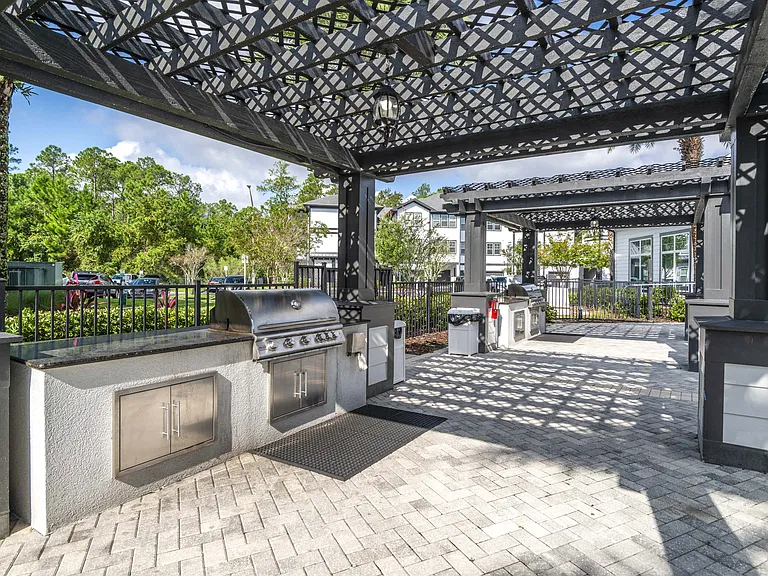 Outdoor Kitchen
