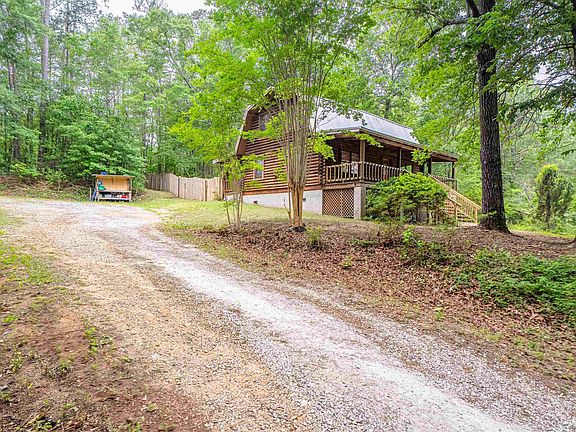 3rd image of 108 SE Sedgewood Rd