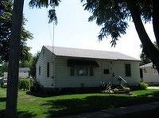 37 Merrill St, Nashua, IA 50658
