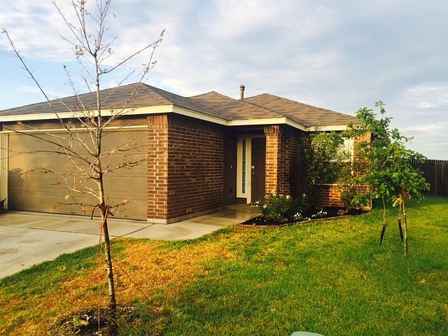 2015 DR HORTON HOME: 3 beds 2 bath