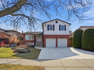 61 Seaton Place Dr, Hamilton, ON L8E 4A8