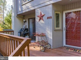 203 Westtown Cir, West Chester, PA 19382