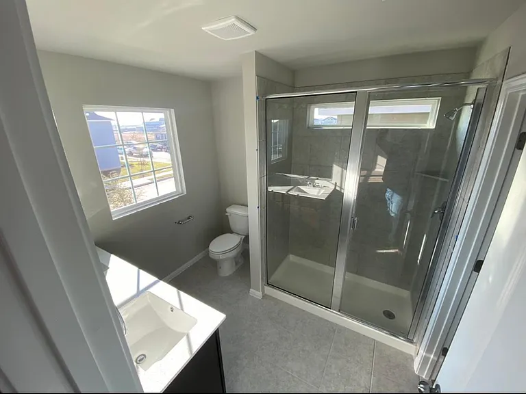 303 Charter Oak Dr — Photo 4