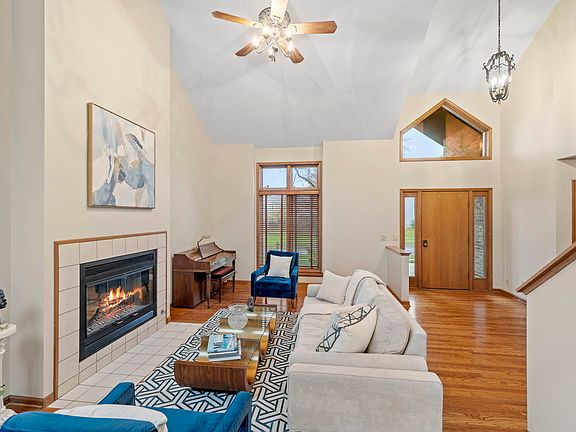 4th image of 3708 Armour Ct
