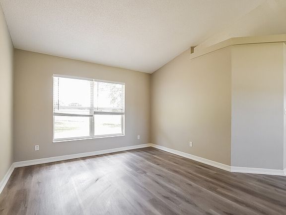 3rd image of 11507 Brandiwine Ct