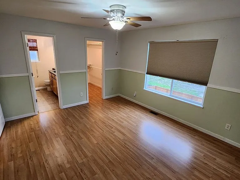 4556 Gunbarrel Dr — Photo 12