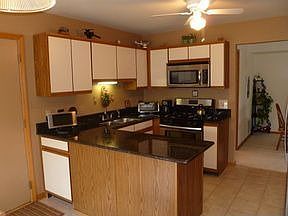 4th image of 9945 Cambridge Dr