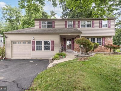 2125 Black Horse Dr, Warrington, PA, 18976