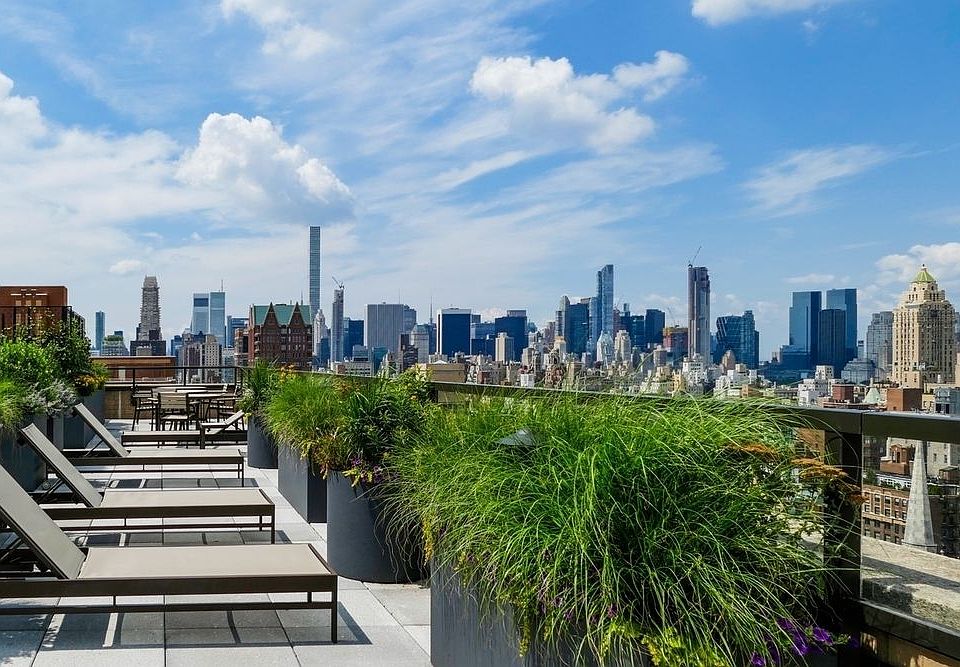 1st image of 200 E 82nd St APT 12F