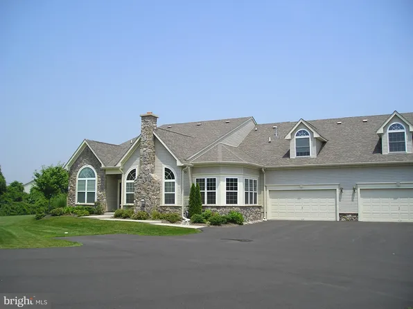 122 Shady Brook Dr #91, Langhorne, PA 19047
