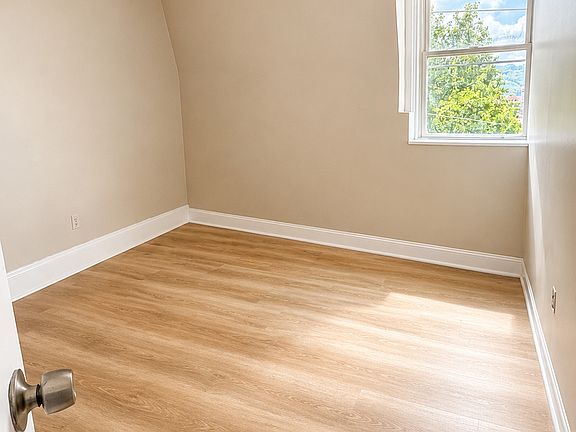 5th image of 2582 W McMicken Ave APT 5