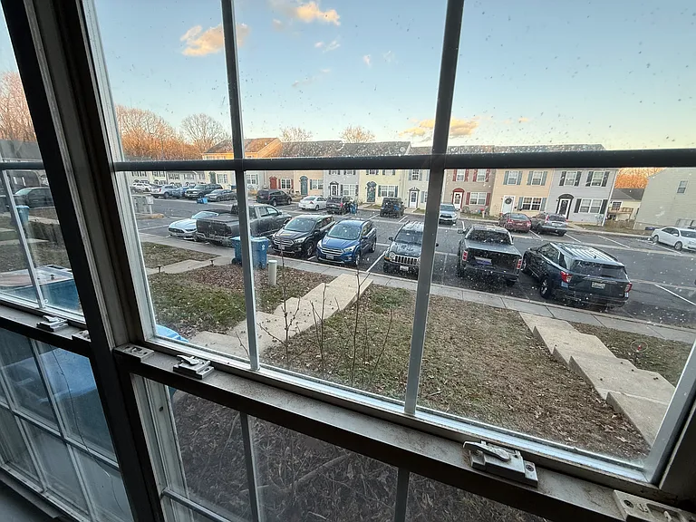 30 Sycamore Dr — Photo 3