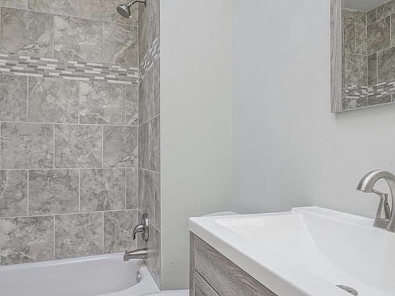4th image of 5451 W Montgomery Ave