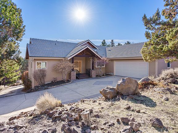 4th image of 268 Scenic Heights Dr