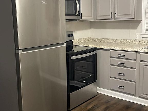 2nd image of 102 Quail Dr APT A