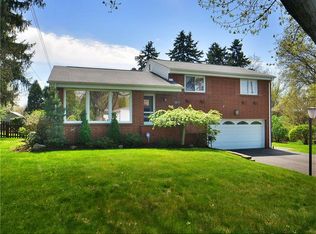 1317 Deerfield Dr, Monroeville, PA 15146