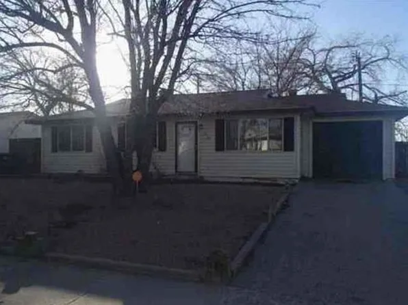 2503 Edgecliff Dr, Farmington, NM 87402