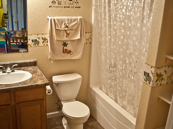 Downstairs Bath 