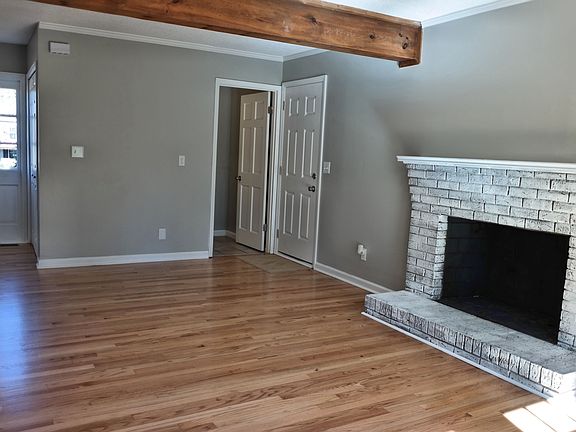 4th image of 2163 Scottwood Dr