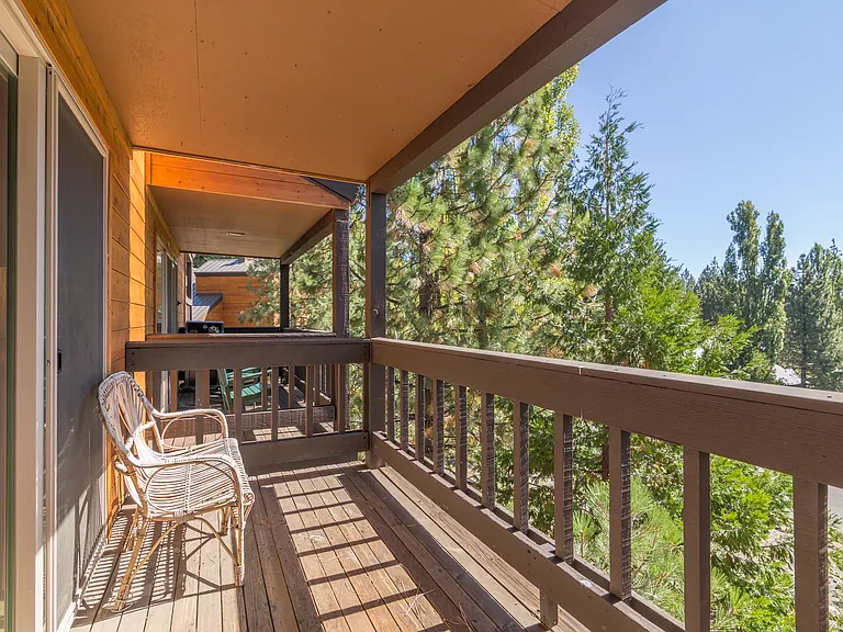 2755 N Lake Blvd #99 — Photo 5