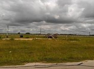 105 Tall Oak Dr, Hutto, TX 78634