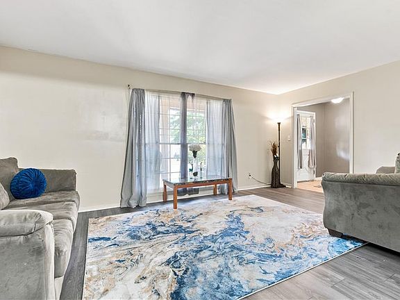 5th image of 6263 Parkbrook Dr