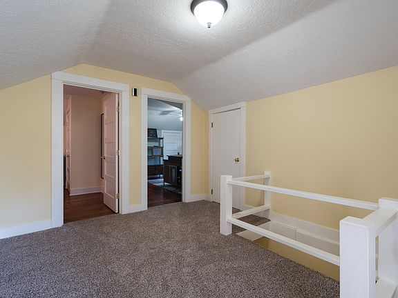 Landing (Second Floor)