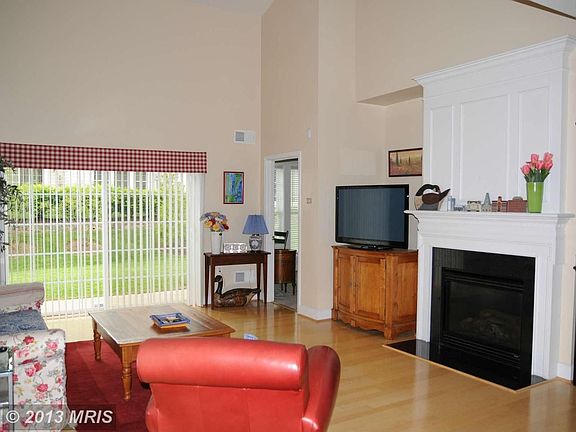 4th image of 20571 Rosewood Manor Sq