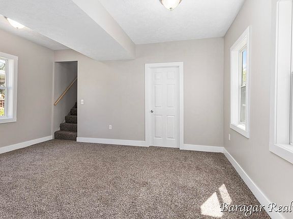 5th image of 1335 Broadway Ave NW