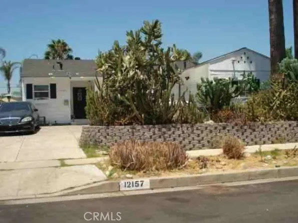 12157 Lull St, North Hollywood, CA 91605