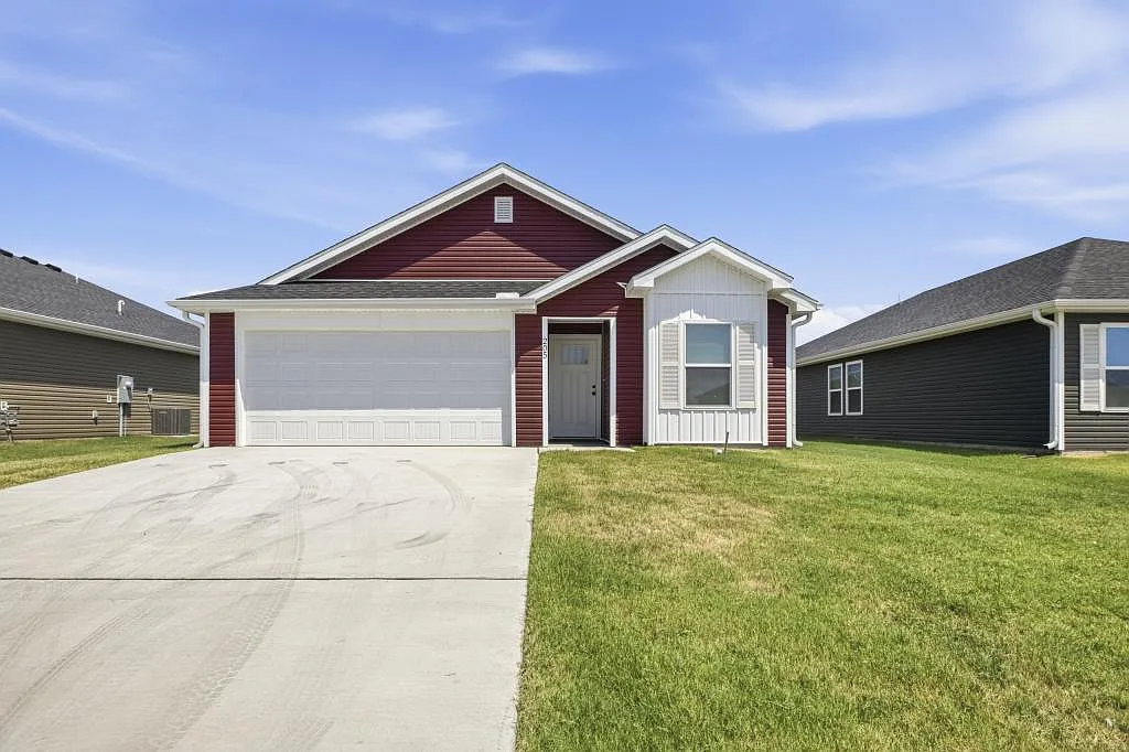 205 Alex Jordan Drive — Photo 1