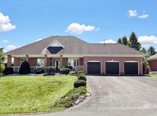 49 Pettet Rd, Whitchurch Stouffville, ON