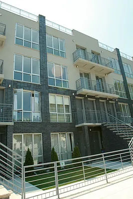 Rented by Keller Williams NYC | media 14