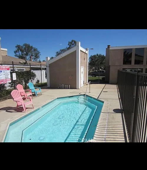 44586 La Paz Rd — Photo 8