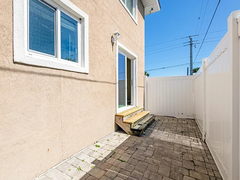 2550 Tulane Ave #107 — Photo 26