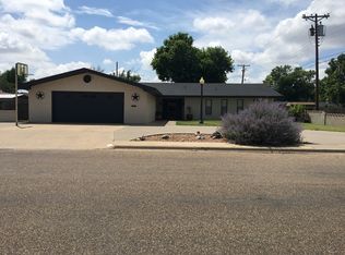 103 Bailey Ave, Dumas, TX 79029