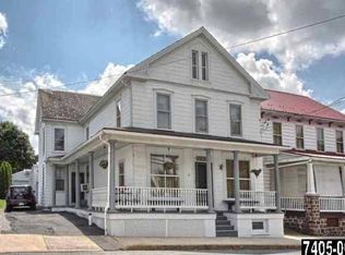18 Church St, Seven Valleys, PA 17360