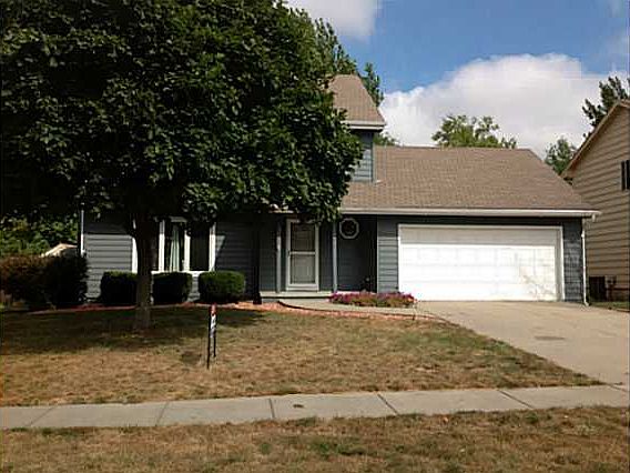 2nd image of 465 Bel Aire Dr