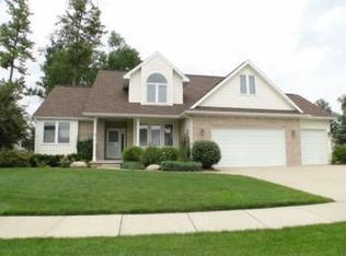 2140 Beechnut Trl, Holt, MI 48842